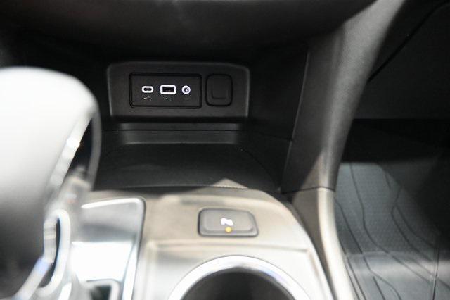 used 2022 Chevrolet Equinox car, priced at $22,900