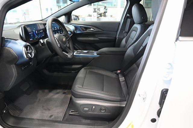 new 2025 Chevrolet Equinox EV car, priced at $38,890