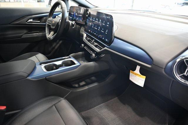 new 2025 Chevrolet Equinox EV car, priced at $38,890