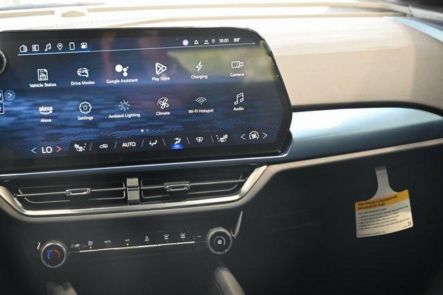 new 2025 Chevrolet Equinox EV car, priced at $38,890