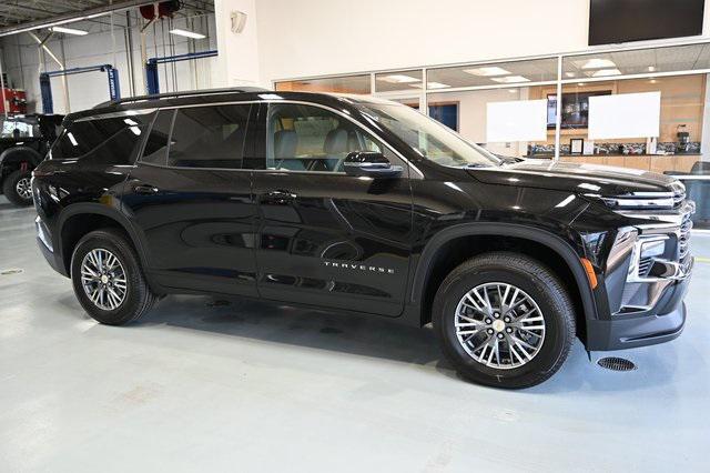 new 2025 Chevrolet Traverse car, priced at $42,795