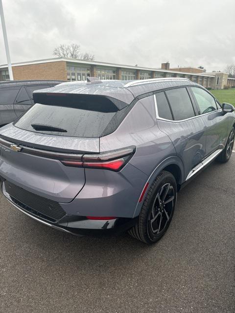 new 2025 Chevrolet Equinox car, priced at $43,740