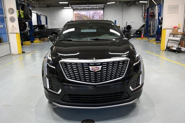 used 2025 Cadillac XT5 car, priced at $46,900