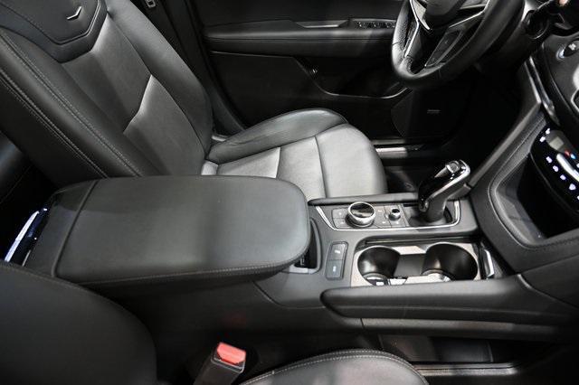 used 2025 Cadillac XT5 car, priced at $46,900