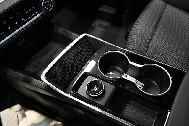 new 2026 Chevrolet Equinox car, priced at $28,495