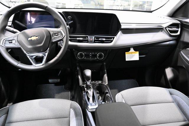 new 2025 Chevrolet TrailBlazer car, priced at $28,095