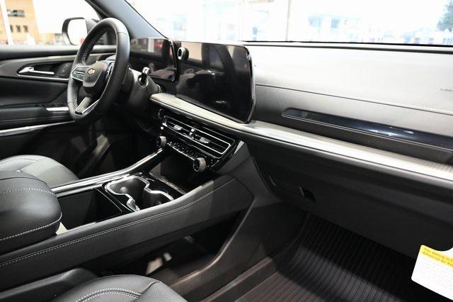 new 2025 Chevrolet Traverse car, priced at $43,495