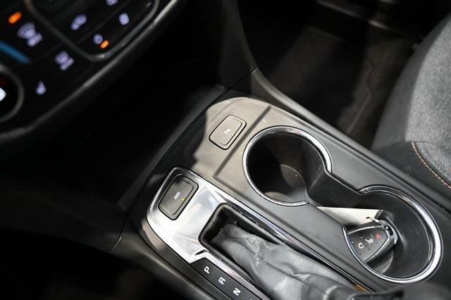 used 2022 Chevrolet Equinox car, priced at $20,900