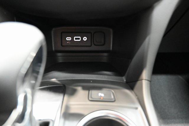 used 2024 Chevrolet Equinox car, priced at $21,700