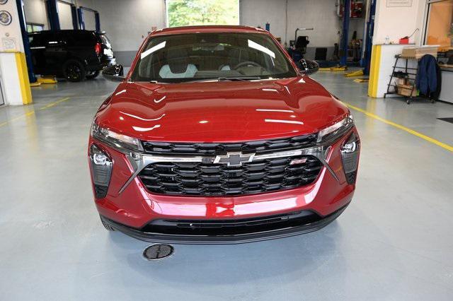 new 2025 Chevrolet Trax car, priced at $24,495
