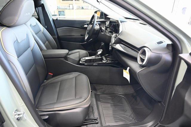 new 2025 Chevrolet Trax car, priced at $27,280