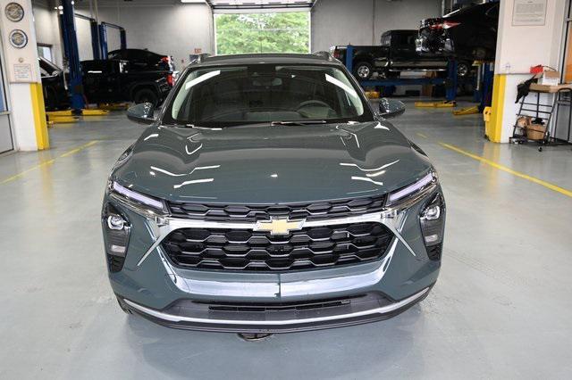 new 2025 Chevrolet Trax car, priced at $23,795