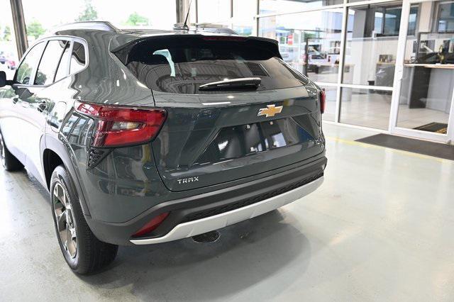 new 2025 Chevrolet Trax car, priced at $23,795