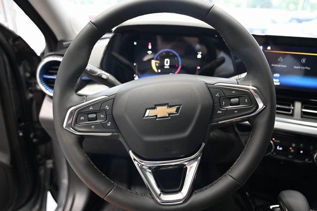 new 2025 Chevrolet Trax car, priced at $24,750