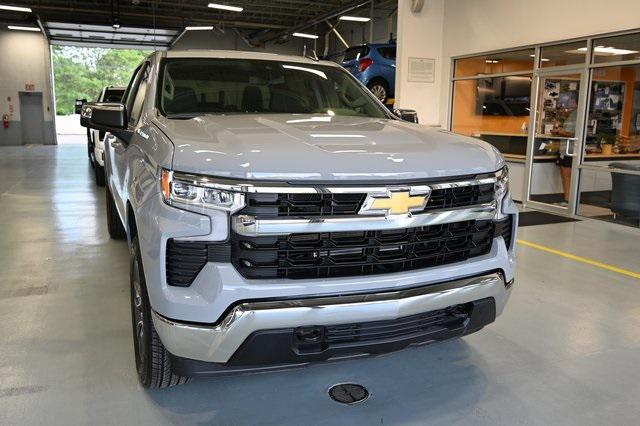 new 2024 Chevrolet Silverado 1500 car, priced at $45,295