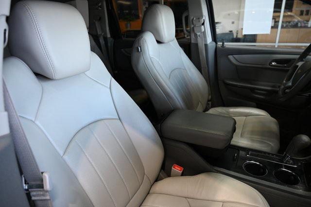 used 2016 Chevrolet Traverse car, priced at $15,900