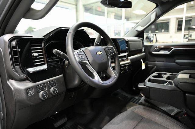 new 2025 Chevrolet Silverado 1500 car, priced at $45,495