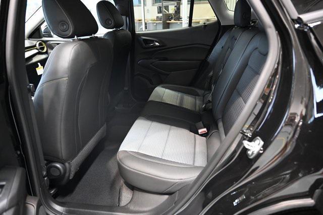 new 2025 Chevrolet Trax car, priced at $23,095