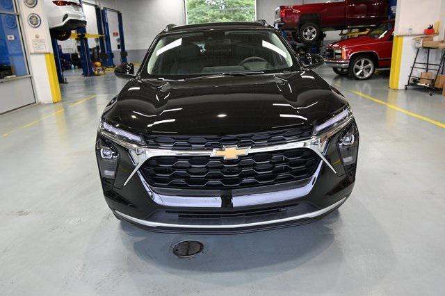 new 2025 Chevrolet Trax car, priced at $23,095