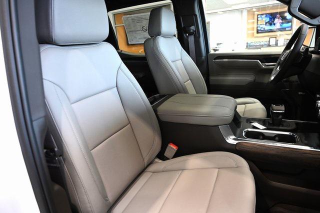 new 2025 GMC Sierra 1500 car, priced at $57,425