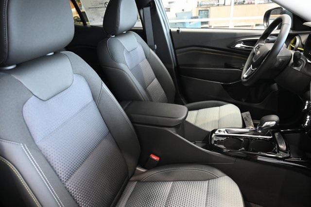 new 2025 Chevrolet Trax car, priced at $24,750
