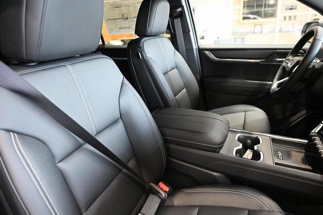 new 2025 GMC Acadia car, priced at $45,430