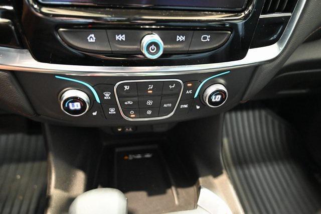 used 2023 Chevrolet Traverse car, priced at $40,400