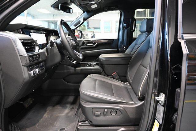 used 2025 GMC Yukon car, priced at $69,900