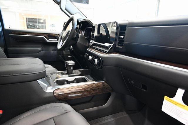 new 2025 GMC Sierra 1500 car, priced at $57,375