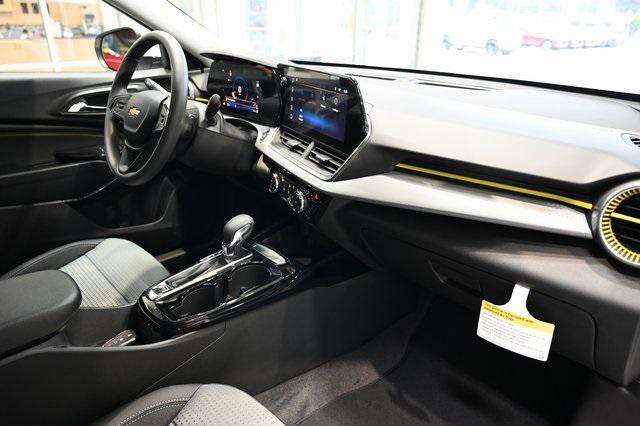 new 2025 Chevrolet Trax car, priced at $23,095