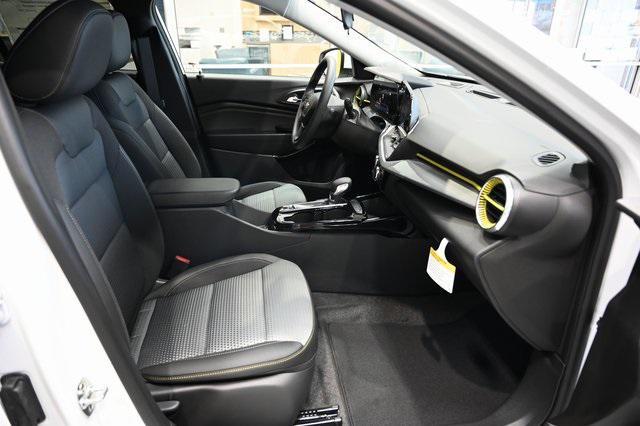 new 2025 Chevrolet Trax car, priced at $23,095