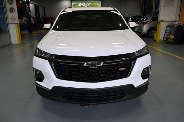 used 2022 Chevrolet Traverse car, priced at $31,900