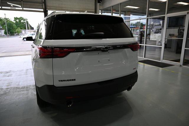used 2022 Chevrolet Traverse car, priced at $31,900