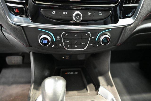 used 2022 Chevrolet Traverse car, priced at $31,900