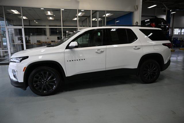 used 2022 Chevrolet Traverse car, priced at $31,900