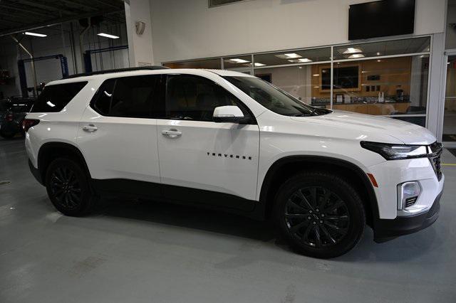 used 2022 Chevrolet Traverse car, priced at $31,900