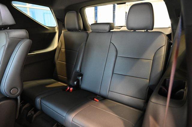 new 2026 Chevrolet Traverse car, priced at $42,995