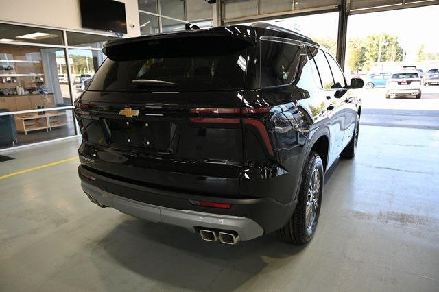 new 2026 Chevrolet Traverse car, priced at $42,995