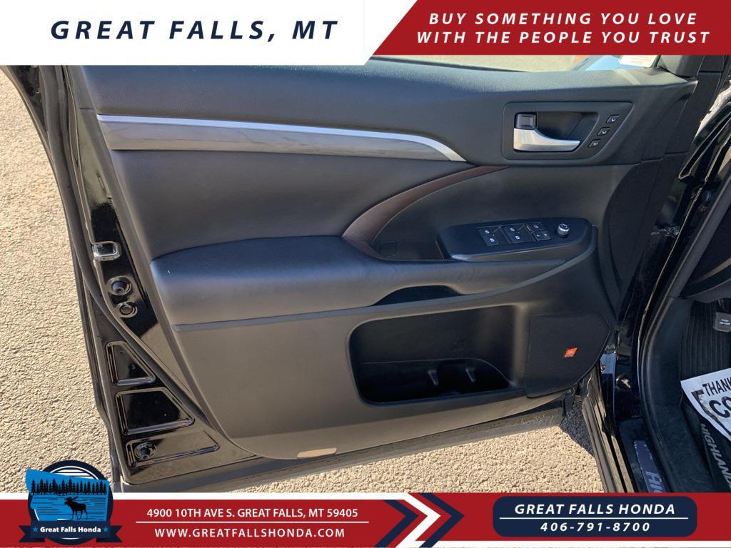 used 2018 Toyota Highlander Hybrid car, priced at $26,500