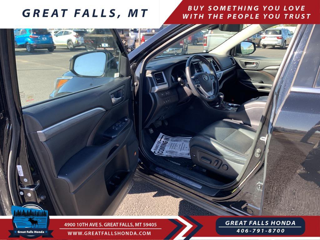 used 2018 Toyota Highlander Hybrid car, priced at $26,500