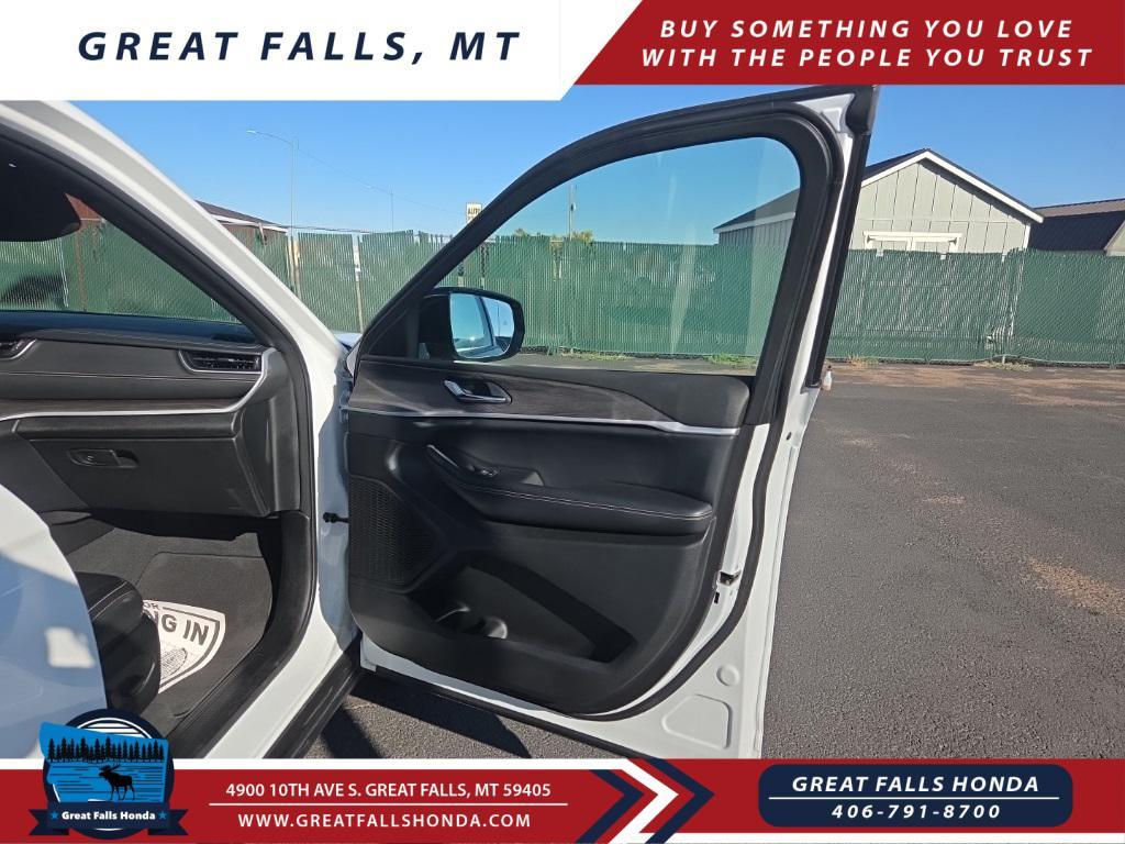 used 2024 Jeep Grand Cherokee L car, priced at $34,500