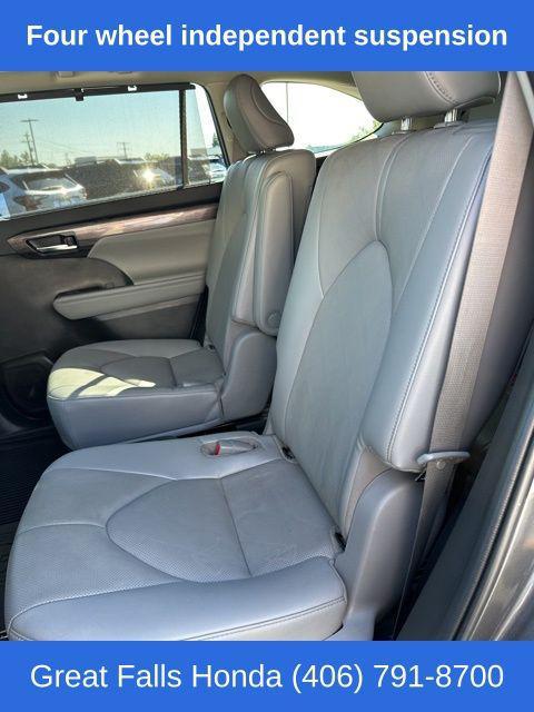 used 2022 Toyota Highlander car, priced at $43,659