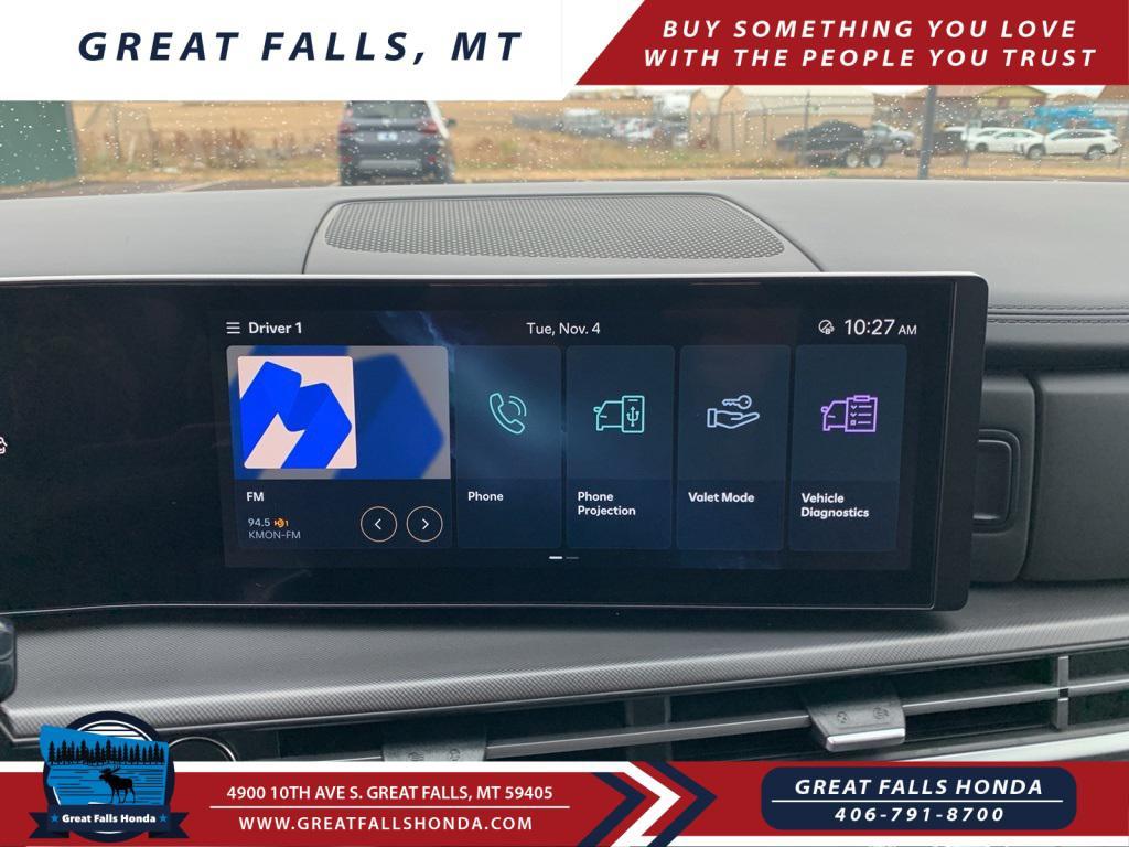 used 2025 Hyundai Santa Fe car, priced at $35,500