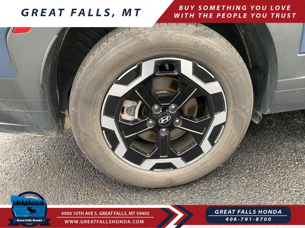 used 2025 Hyundai Santa Fe car, priced at $35,500