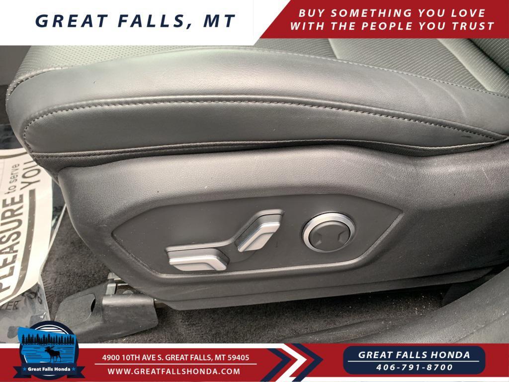 used 2025 Hyundai Santa Fe car, priced at $35,500