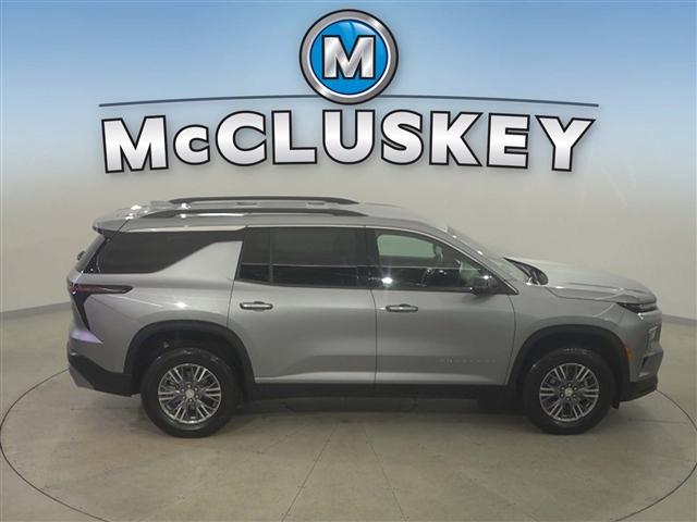 used 2025 Chevrolet Traverse car, priced at $41,189