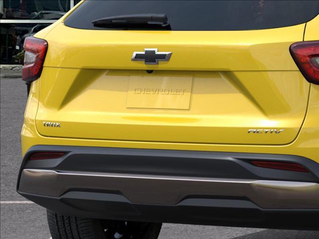 new 2025 Chevrolet Trax car, priced at $26,555