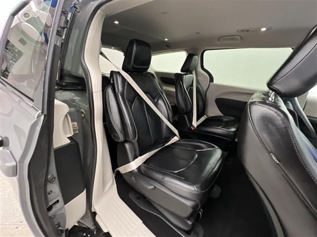 used 2023 Chrysler Pacifica Hybrid car, priced at $25,989