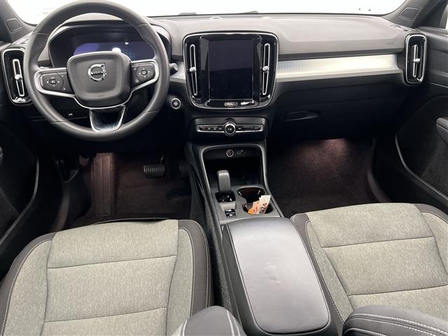 used 2024 Volvo XC40 car, priced at $28,989