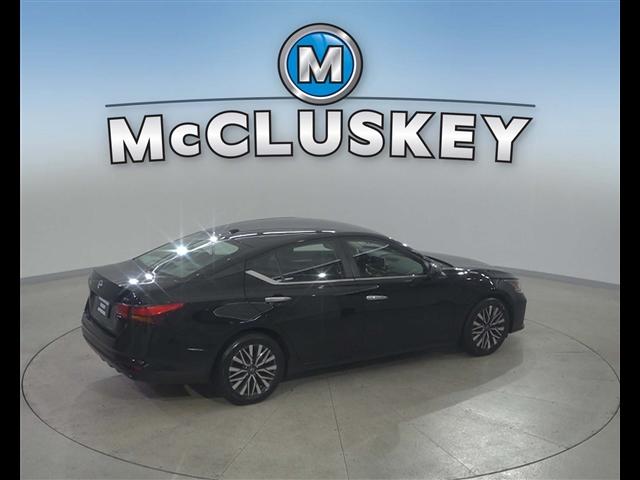 used 2023 Nissan Altima car, priced at $22,989